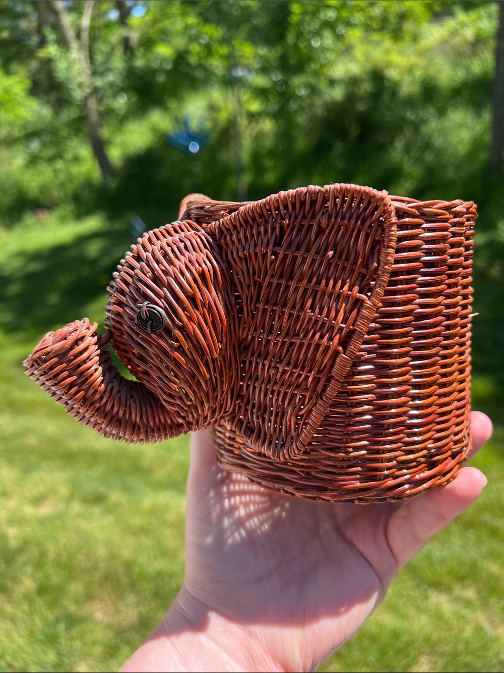 Vintage Boho MCM Kitsch Elephant Wicker Rattan Woven Planter Basket - Picture 5 of 7